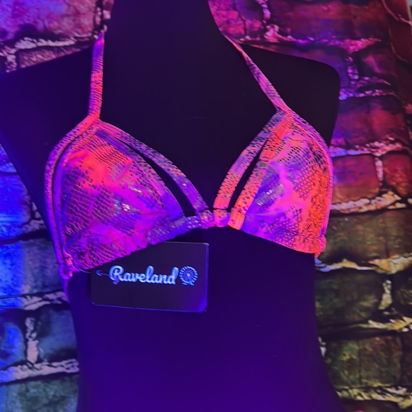 NWT Caged Faux snake print Rave Top - Picture 2 of 12